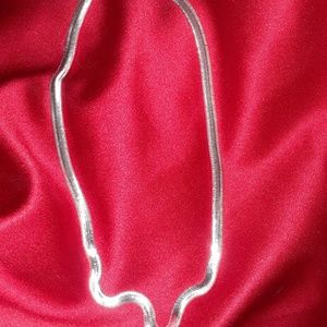 New, sterling silver serpentine chain
